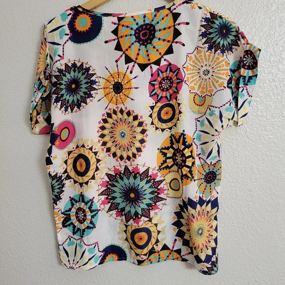 Livagirl Multicolor Short Sleeve Blouse  *NWT* Size XXL - Picture 2 of 11